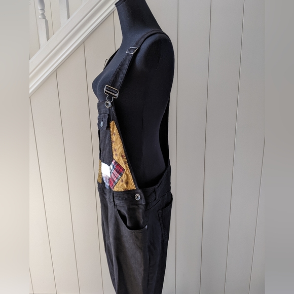 SOLD Upcycled black denim overalls - Picture 7 of 9